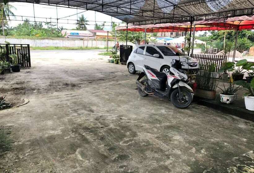 بنسيون Guest House Nasyauqi Kuala Tanjung