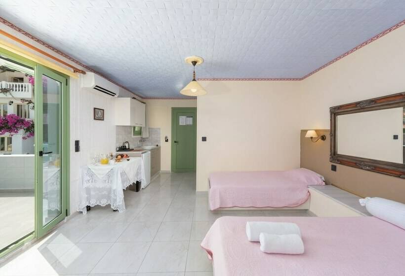 بنسيون Magnificent View Nice Double Room With Shared Pool And Ac