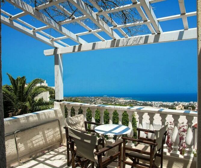 بنسيون Magnificent View Nice Double Room With Shared Pool And Ac