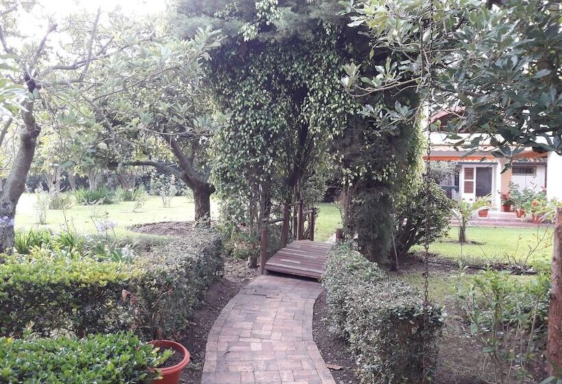 بنسيون Quinta La Gardenia