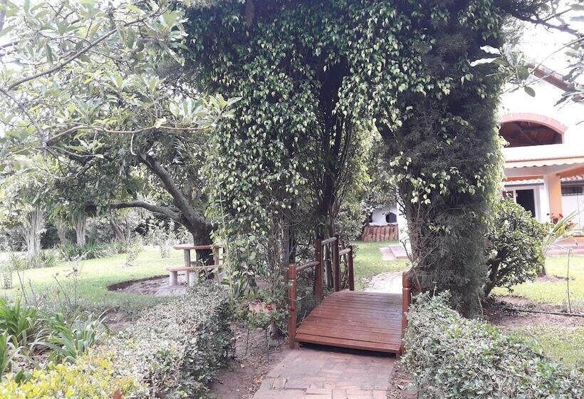 بنسيون Quinta La Gardenia
