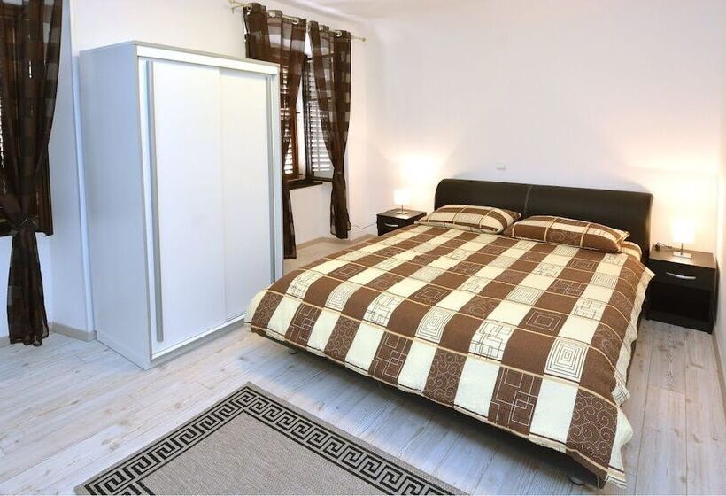 ペンション Studio In