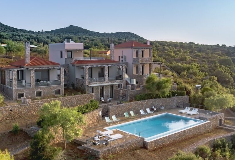 Searocks Exclusive Villas Resort