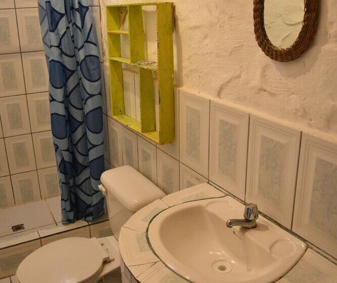 Hosteria Cabanas Itapoa   Hostel