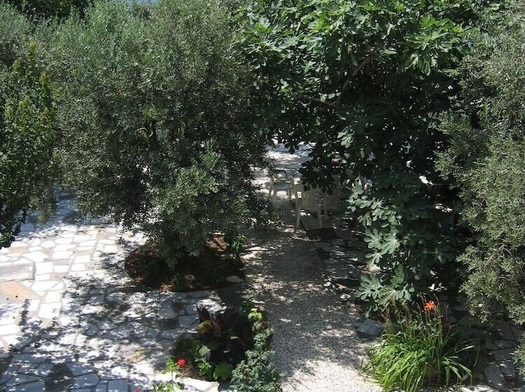 مبيت وإفطار Ada Art Guesthouse