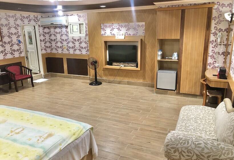 تختخواب و صبحانه Treehouse