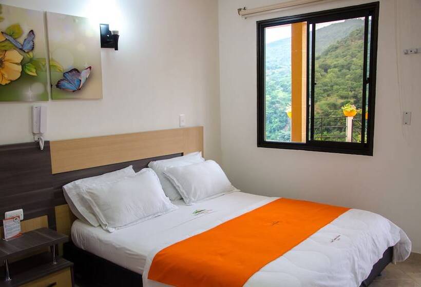 هتل Campestre La Montaña