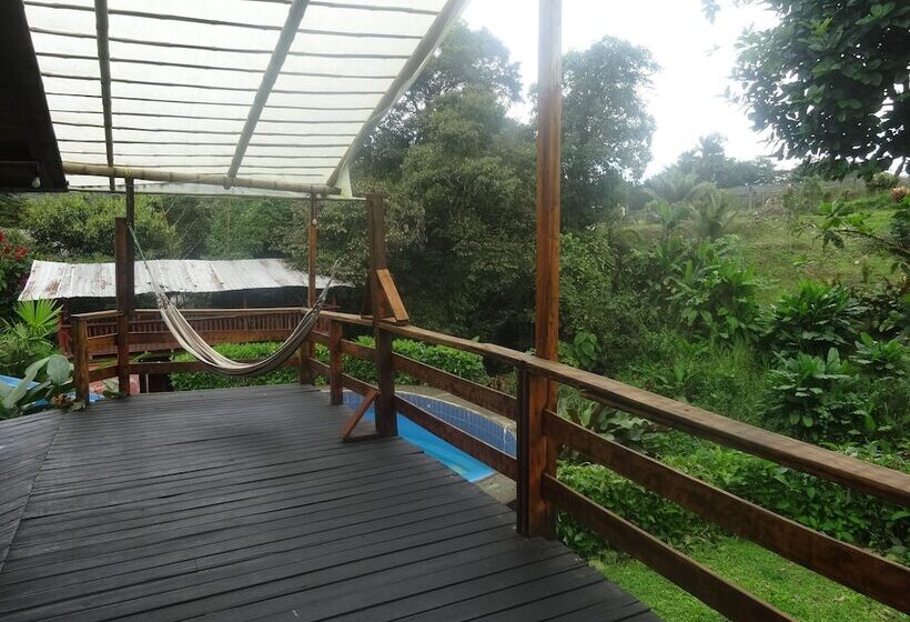 هتل Cabañas Golden Tanager