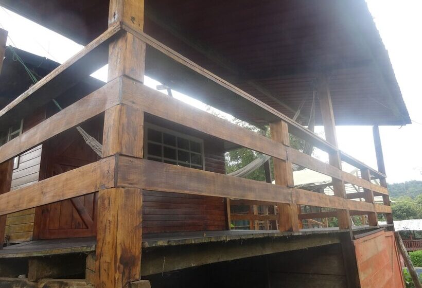 هتل Cabañas Golden Tanager