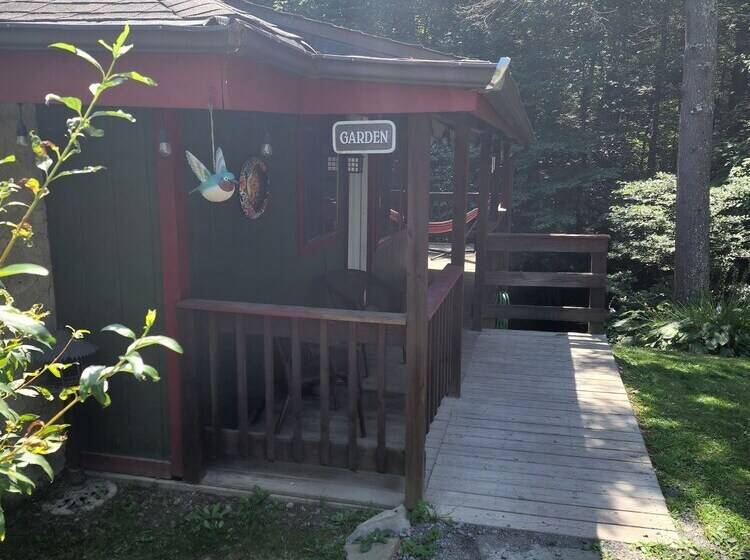 ホテル Magnolia Streamside Resort