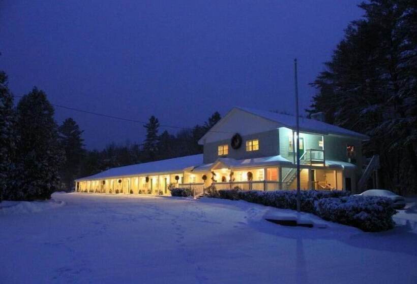 مُتل Golden Apple Inn