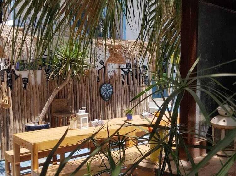 پانسیون Heaven Surf Camp