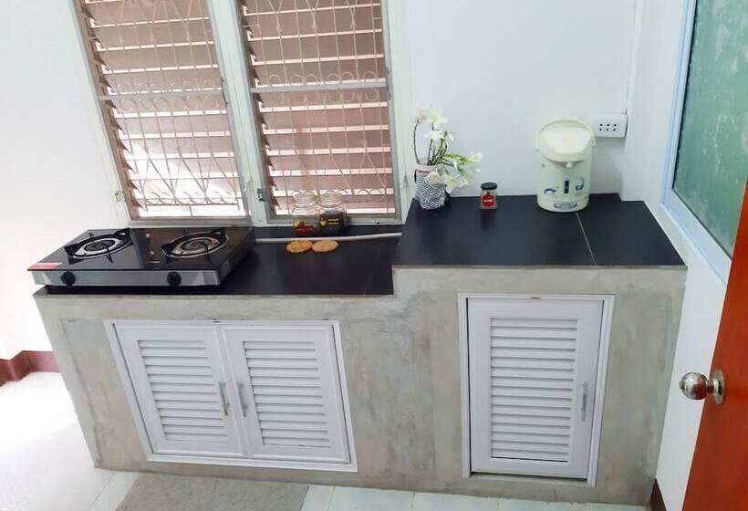 פנסיון Mj House Stay With Guest And Host