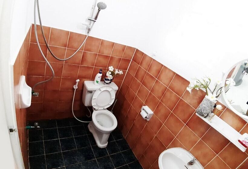 פנסיון Mj House Stay With Guest And Host