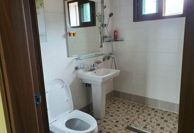 بنسيون Muju Caravan Pesnion