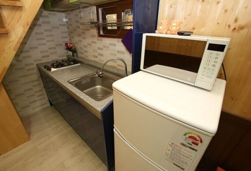 بنسيون Muju Caravan Pesnion