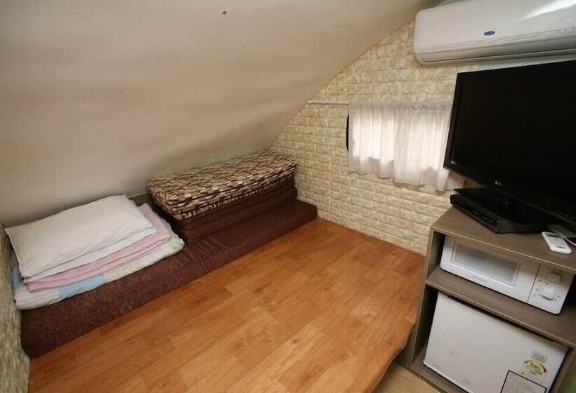 بنسيون Muju Caravan Pesnion