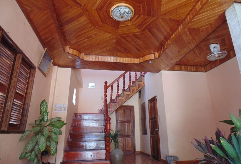 پانسیون Saynambak Riverside Guest House