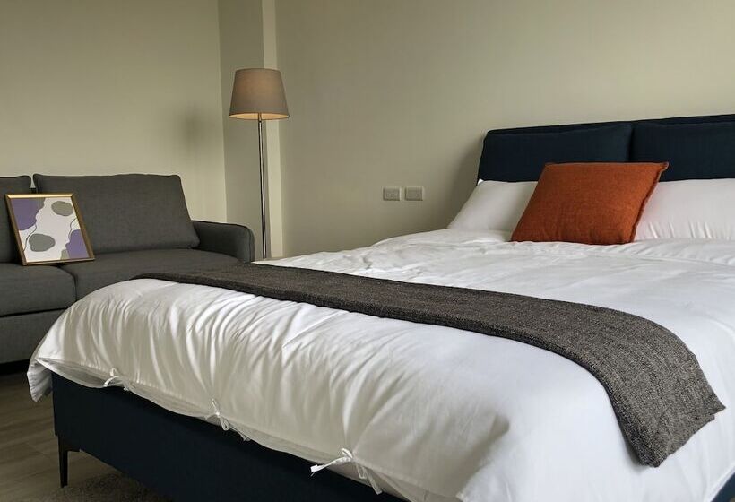 پانسیون Single Eyelid Hostel