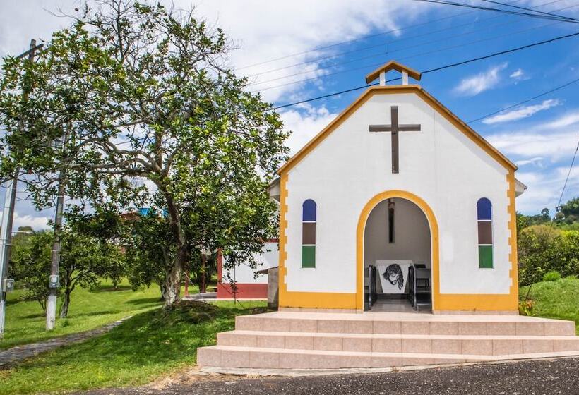 استراحتگاه Club Mónaco