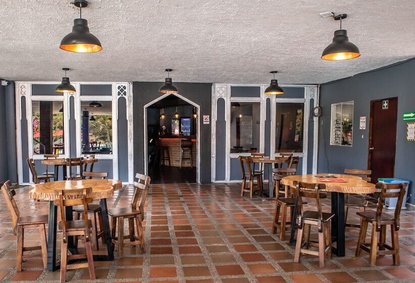 استراحتگاه Club Mónaco