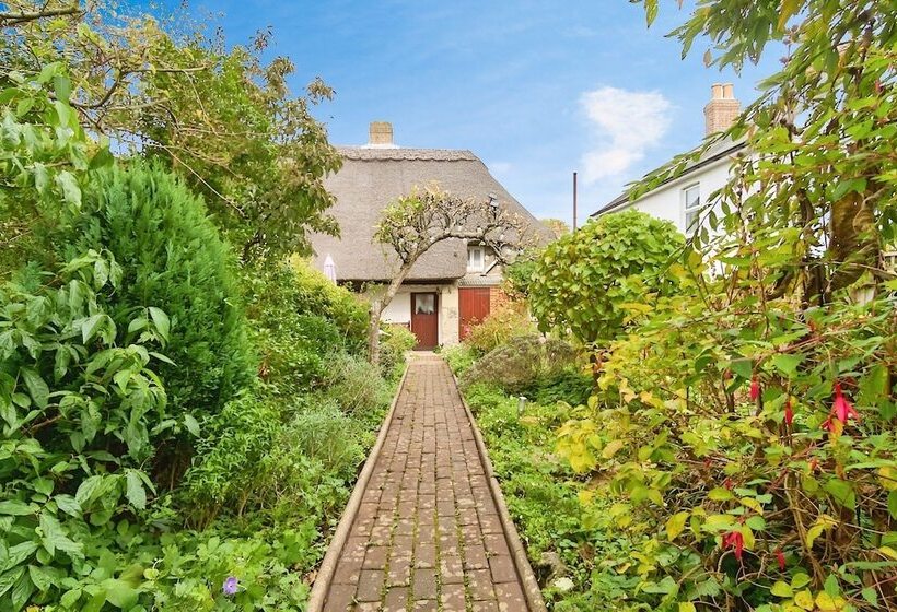 Ye Olde Cottage
