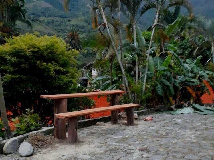 Bed and Breakfast Posada Aventura