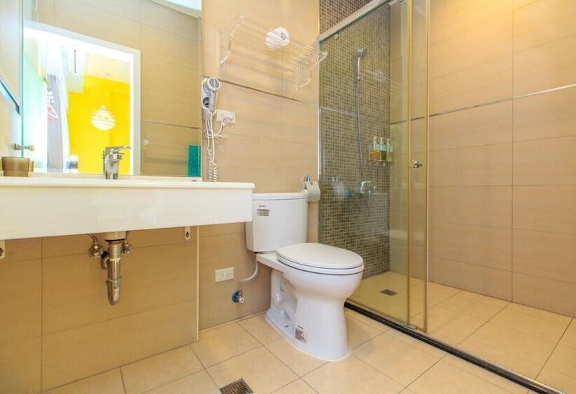 تختخواب و صبحانه Silimu Hostel