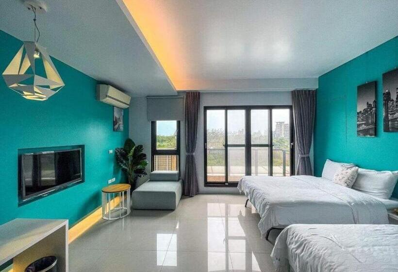 تختخواب و صبحانه Silimu Hostel