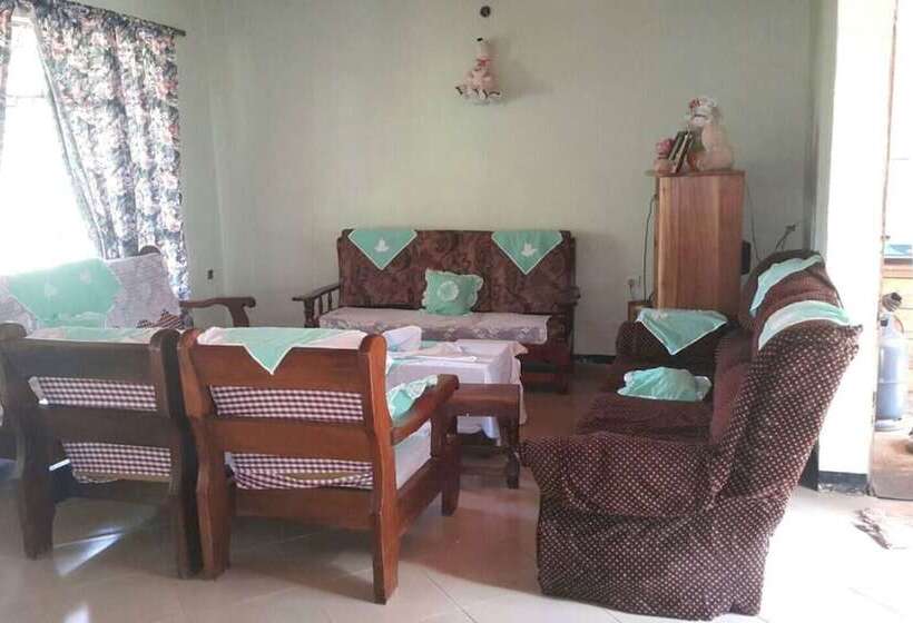 تختخواب و صبحانه The Maasai Homestay & Safaris
