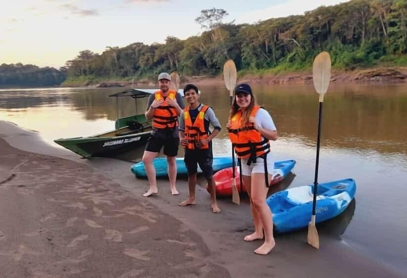 Хостел Yacumama Tambopata Ecolodge