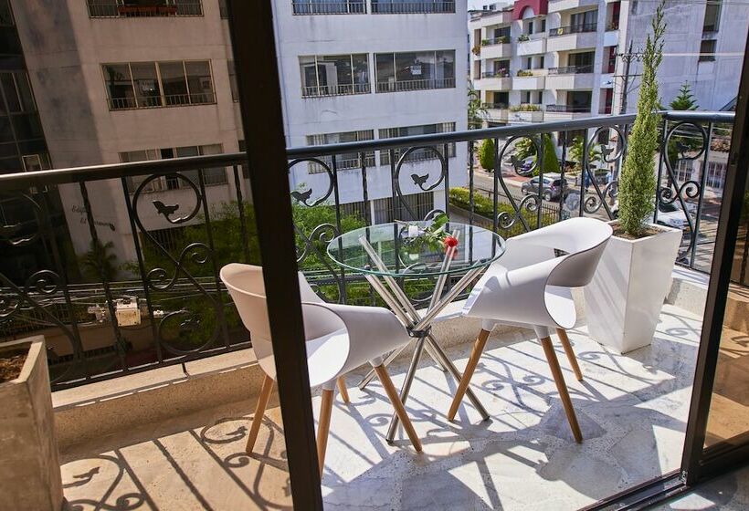 هتل Casa Esmeralda