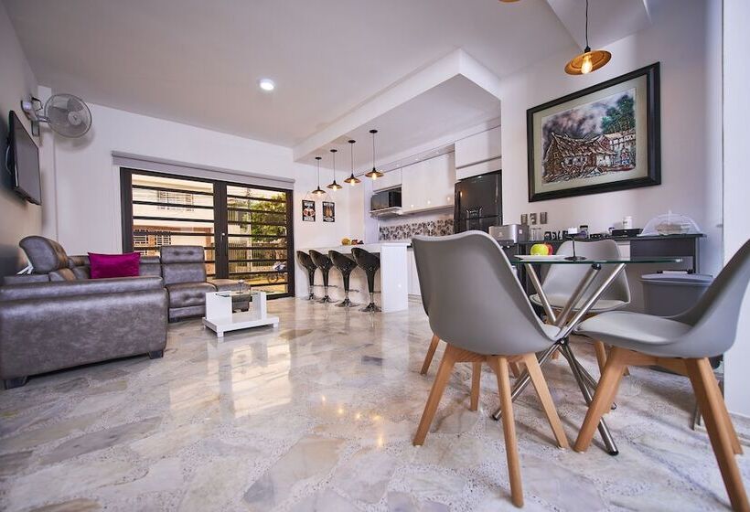 هتل Casa Esmeralda