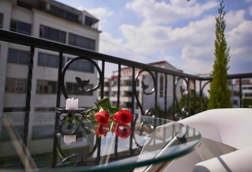 هتل Casa Esmeralda