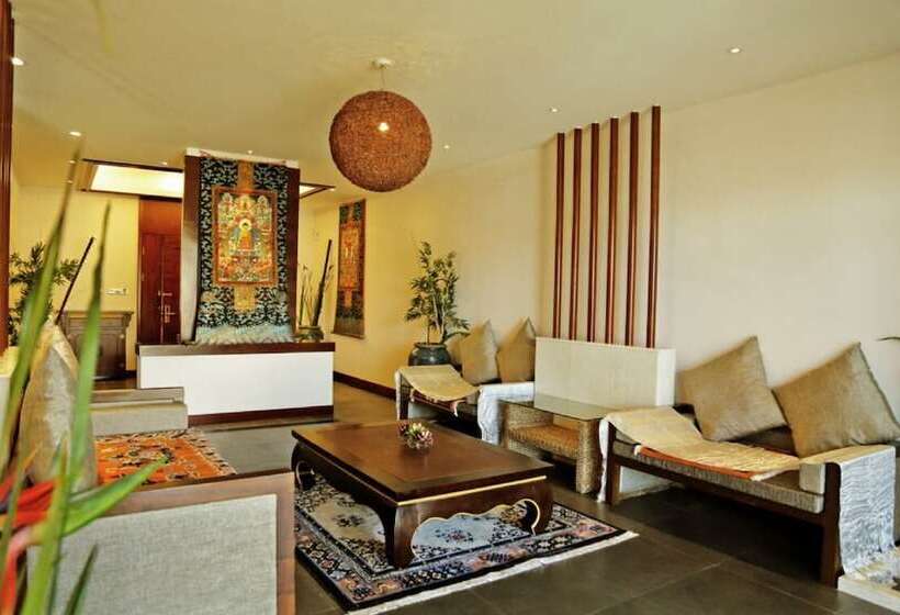 فندق High Mountain Resort   Deqin