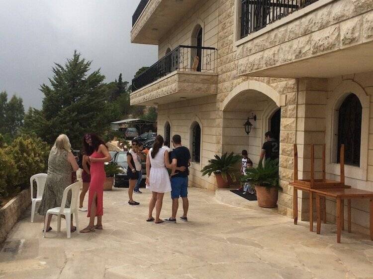 هتل Hôtel La Bastide Deir El Qamar