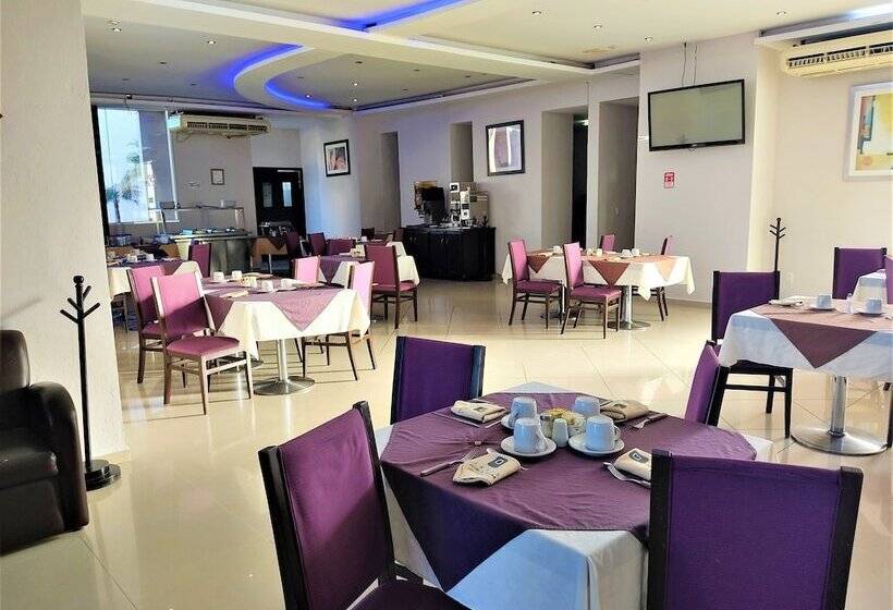 فندق Oasis