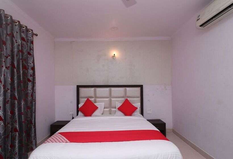 فندق Oyo 45787 Mangalam Resort