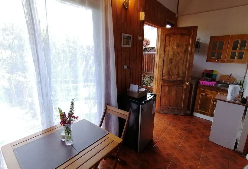 فندق Tuava Lodge