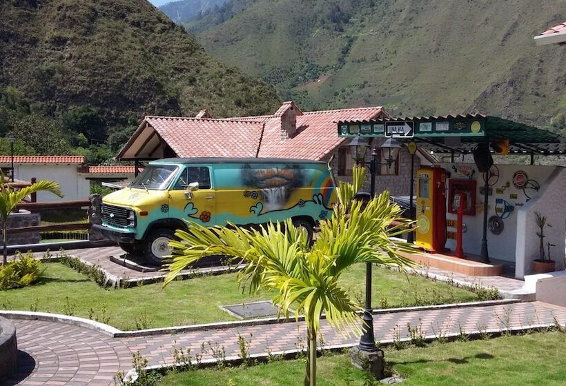 هتل Ulba Hosteria