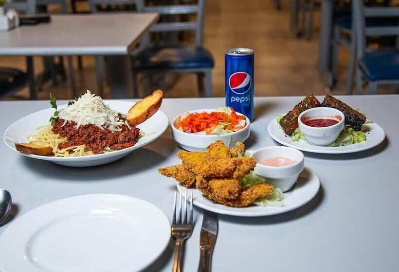 هتل Vibes Hostel & Spa