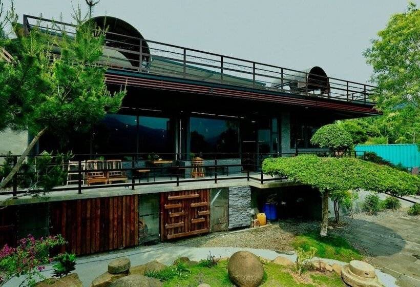 پانسیون Five Mountains And Three Water B&b