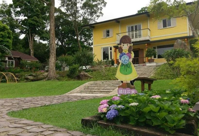 پانسیون Hemerocallis Country House