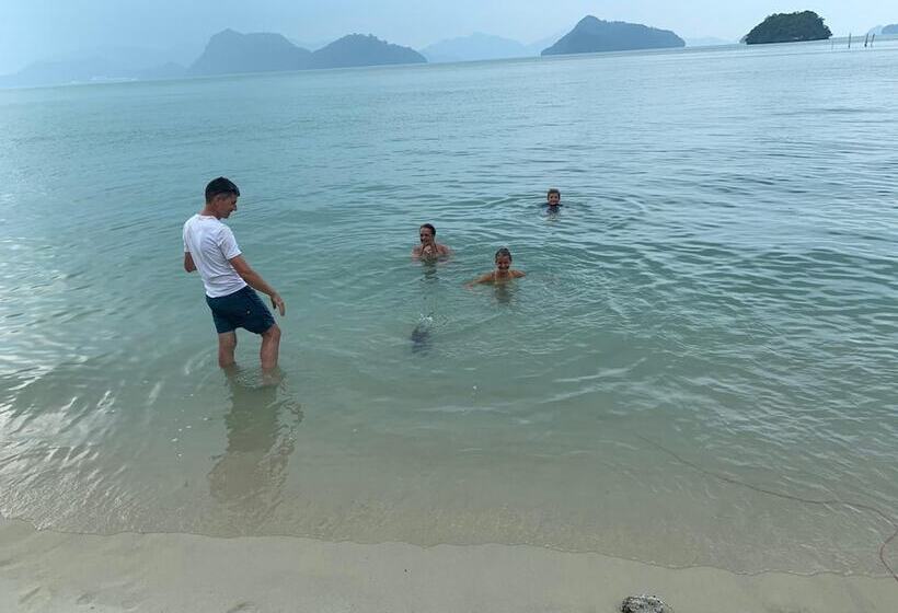 ペンション Wild Pasir Panjang Villas