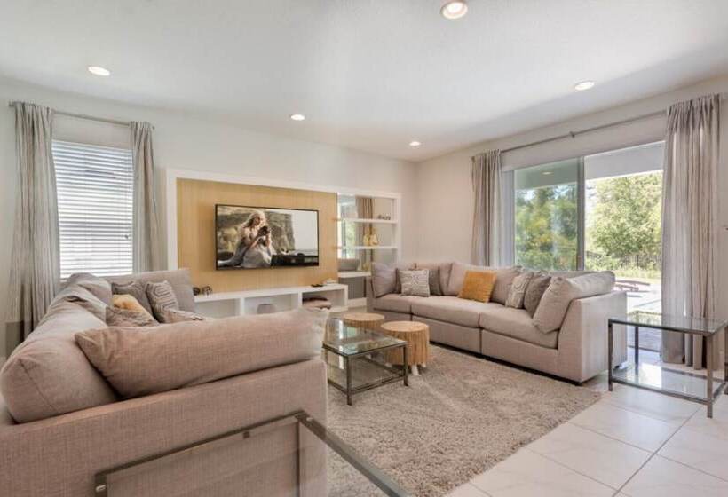 Villa In Encore Resort At Reunion 2986