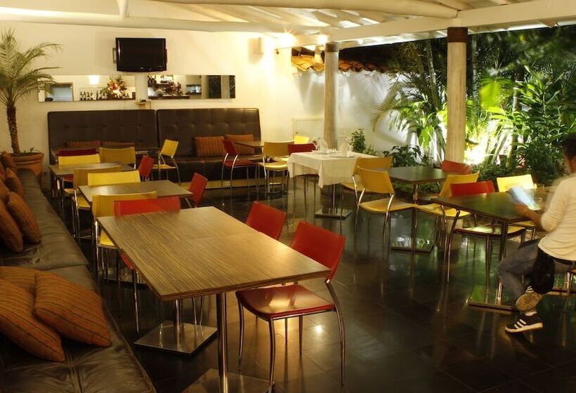 Casa Oniri Hotel Boutique