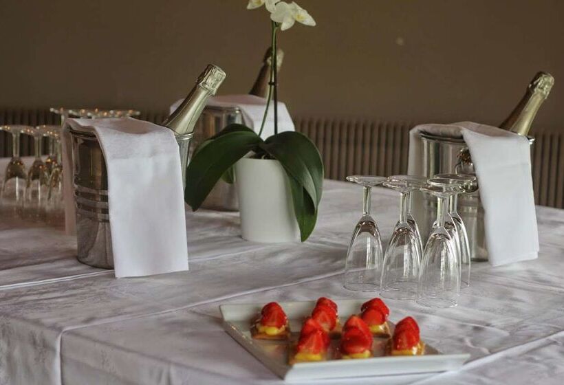 Brit Hotel Montargis