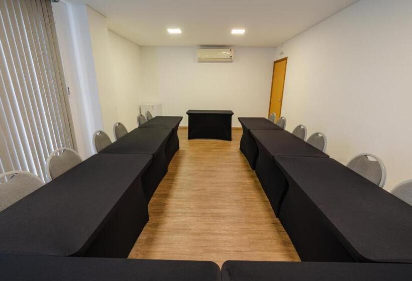 فندق Caiua Lago Umuarama