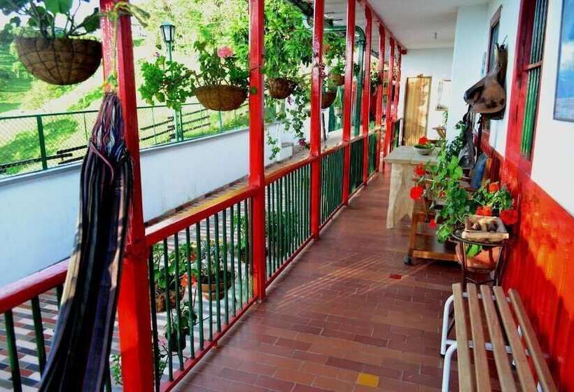 هتل Eco Lodge La Juanita