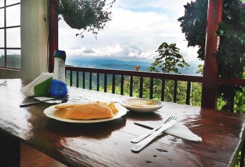 هتل Eco Lodge La Juanita